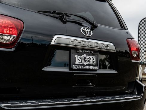 Used 2018 Toyota Sequoia Limited image 12