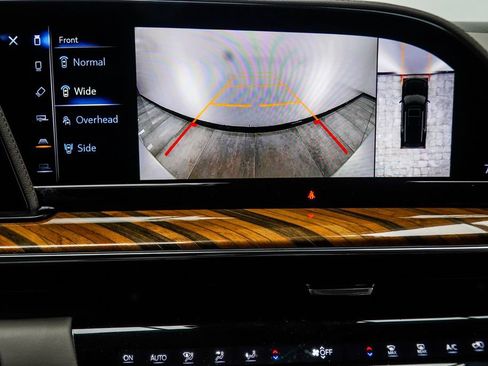 Used 2024 Cadillac Escalade Premium Luxury Platinum RWD image 39