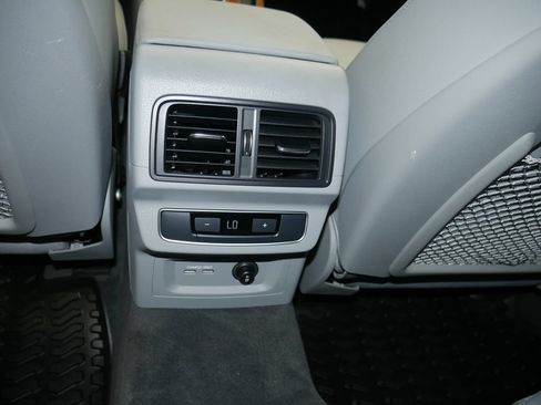 Certified 2023 Audi Q5 2.0T Premium w/ Convenience Package AWD/4WD image 32