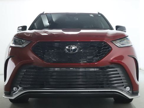 Used 2023 Toyota Highlander XSE image 5