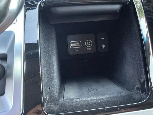 Used 2017 Genesis G90 5.0 Ultimate RWD image 42