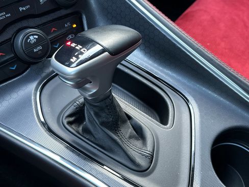 Used 2018 Dodge Challenger R/T Scat Pack w/ Leather Interior Group image 20