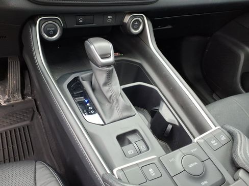 Used 2024 Toyota Grand Highlander AWD Hybrid image 11