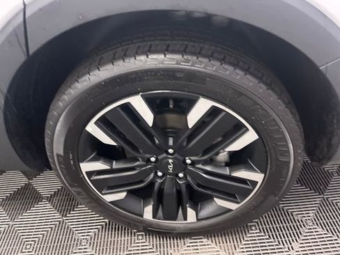 Certified 2025 Kia Telluride SX Prestige image 28