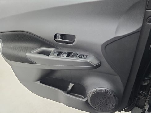 Certified 2021 Nissan Kicks S image 24