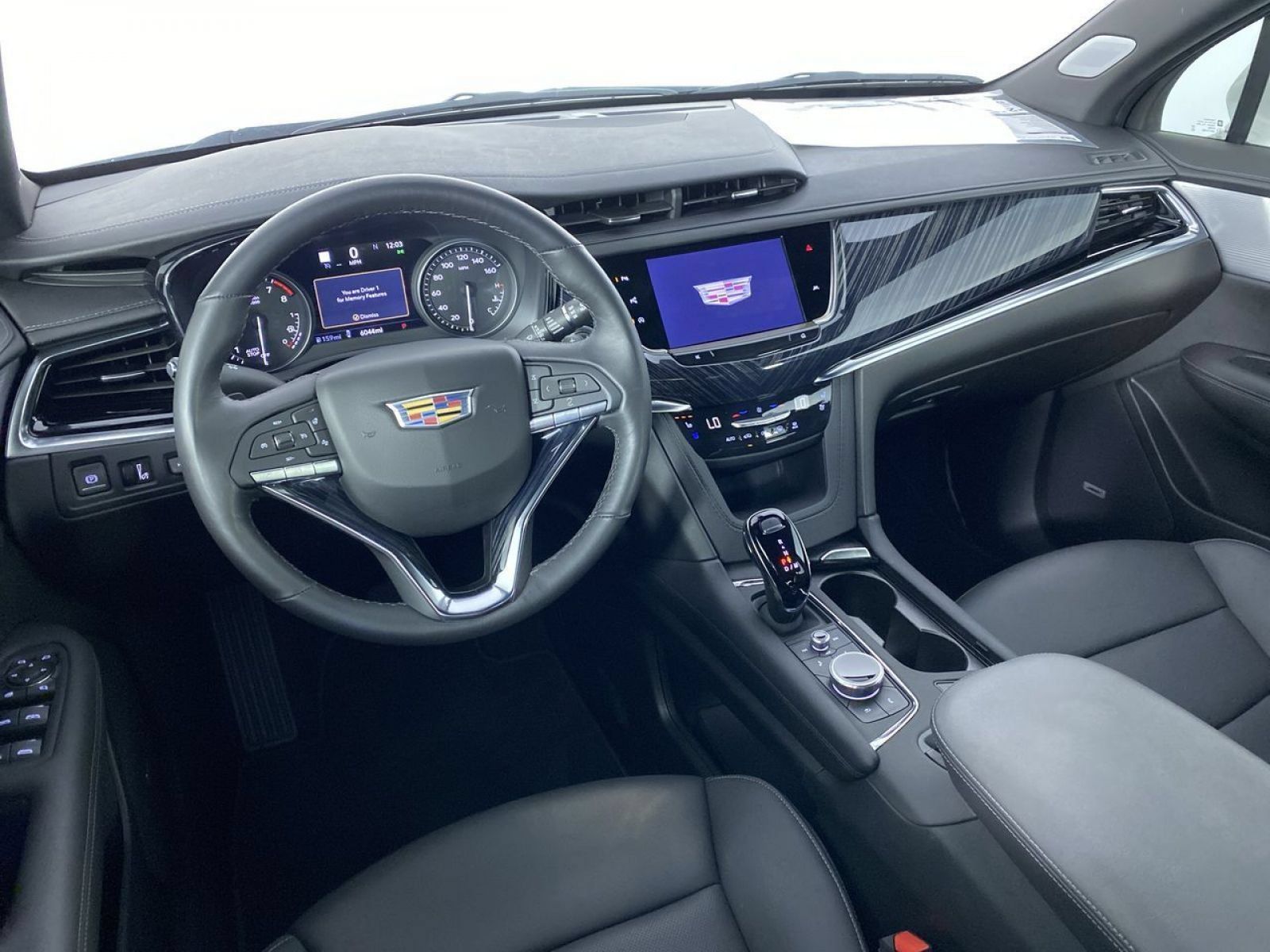 Certified 2024 Cadillac XT6 Premium Luxury w/ Technology Package FWD image 2