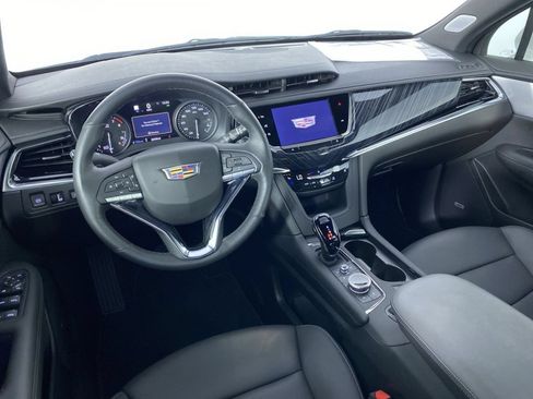 Certified 2024 Cadillac XT6 Premium Luxury w/ Technology Package FWD image 2