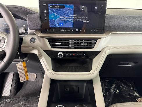 New 2026 Ford Explorer Active w/ Active Comfort Package RWD image 22