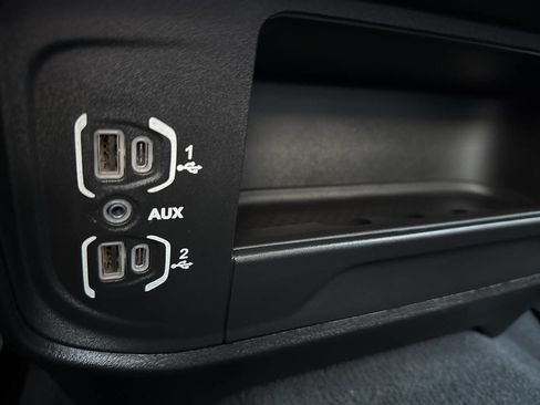 Used 2024 RAM 2500 Laramie w/ Night Edition image 31