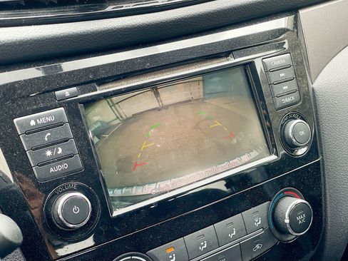 Used 2019 Nissan Rogue Sport S w/ Appearance Package FWD image 10