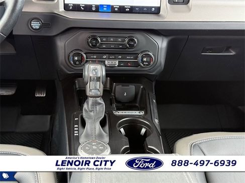 Used 2025 Ford Bronco Outer Banks image 13