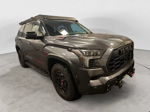 Used 2023 Toyota Sequoia TRD Pro AWD/4WD image 7