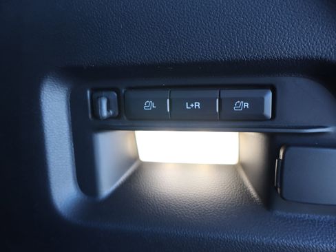 Used 2023 Ford Explorer Limited w/ Equipment Group 301A image 33