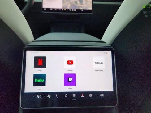 Used 2025 Tesla Model 3 RWD image 38