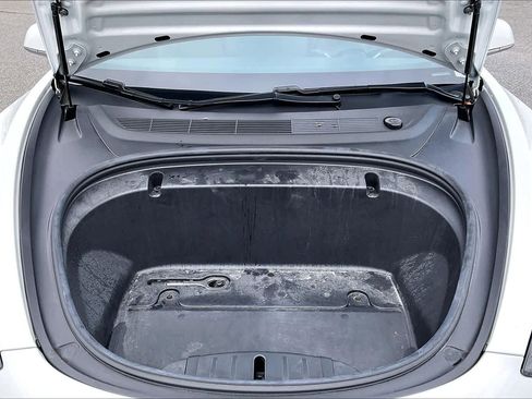 Used 2020 Tesla Model 3 Long Range image 33