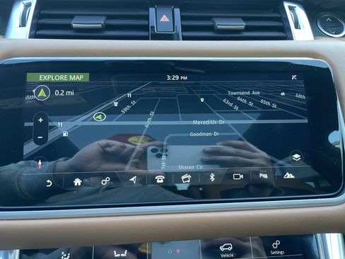 Used 2019 Land Rover Range Rover Sport HSE Dynamic image 18