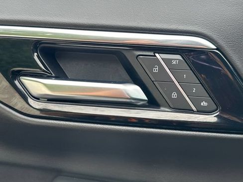 Certified 2025 Chevrolet Tahoe Z71 AWD/4WD image 25