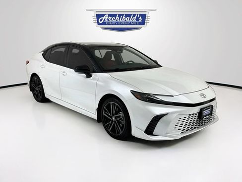 Used 2025 Toyota Camry XSE w/ Premium Package AWD/4WD image 1