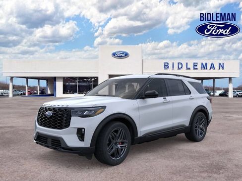 New 2026 Ford Explorer ST-Line w/ ST-Line Street Pack AWD/4WD image 1