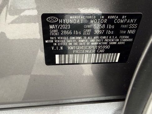 Used 2023 Genesis G80 2.5T image 42