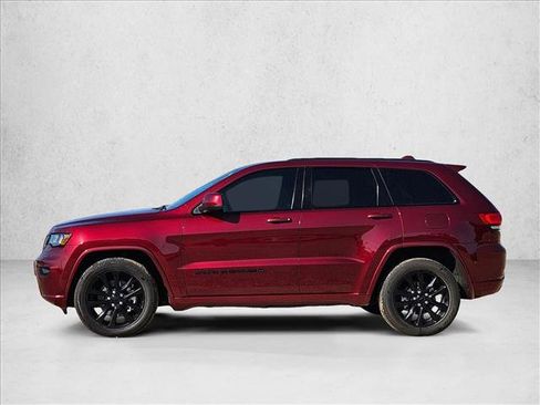 Used 2022 Jeep Grand Cherokee Laredo X RWD image 8
