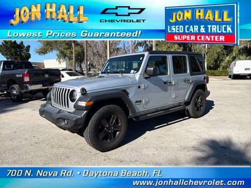 Used 2022 Jeep Wrangler Unlimited Sport image 2
