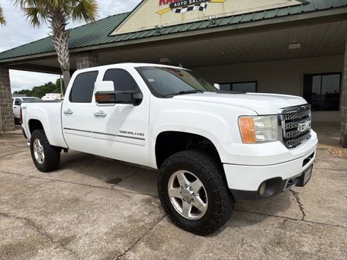 Used 2012 GMC Sierra 2500 Denali AWD/4WD image 3