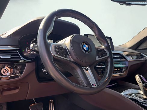 Used 2021 BMW 530i w/ Executive Package RWD image 66