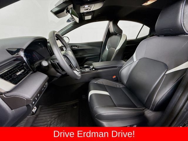 Certified 2026 Toyota Camry SE FWD image 5