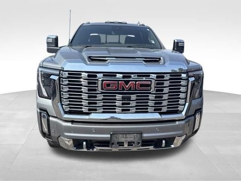 Used 2024 GMC Sierra 3500 Denali w/ Denali Reserve Package AWD/4WD image 14