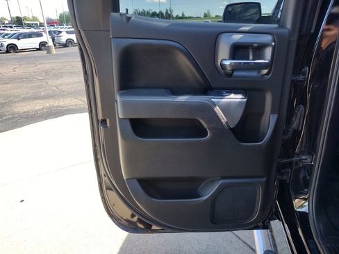 Used 2017 Chevrolet Silverado 1500 LT AWD/4WD image 19