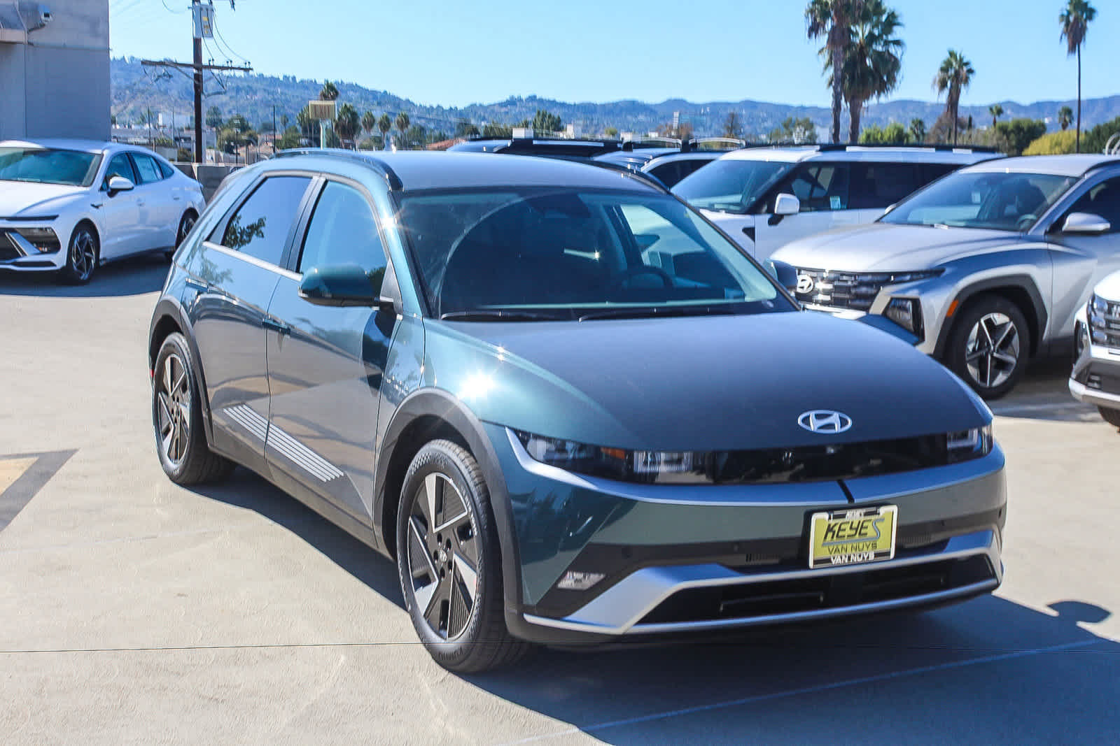 New 2027 Hyundai Ioniq 5 SEL RWD image 3
