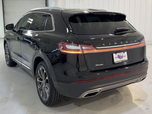 Used 2023 Lincoln Nautilus Reserve w/ Luxury Package image 8