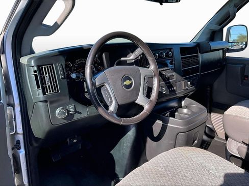 Used 2016 Chevrolet Express 3500 LT w/ LT Preferred Equipment Group image 11