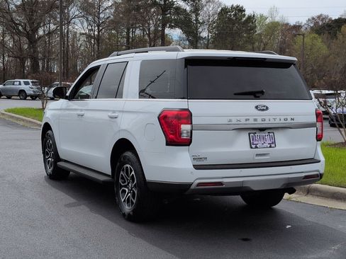 Used 2024 Ford Expedition XLT image 7