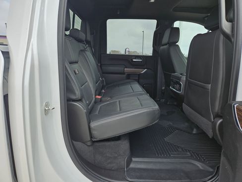 Used 2022 Chevrolet Silverado 3500 High Country w/ Z71 Off-Road Package image 25