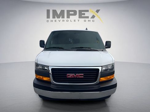 Used 2023 GMC Savana 2500 w/ Driver Convenience Package RWD image 9