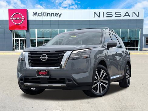 Certified 2024 Nissan Pathfinder Platinum w/ Cargo Package FWD image 1
