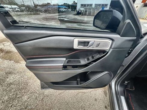 Used 2022 Ford Explorer ST-Line w/ Class IV Trailer Tow Package image 21