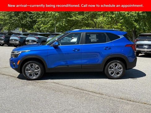 Certified 2024 Kia Seltos S AWD/4WD image 3
