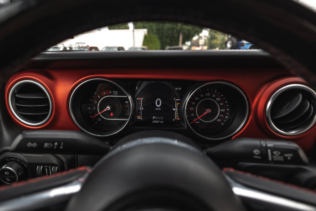 Used 2021 Jeep Gladiator Rubicon AWD/4WD image 19