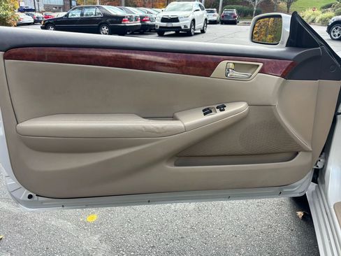 Used 2006 Toyota Solara SLE image 21