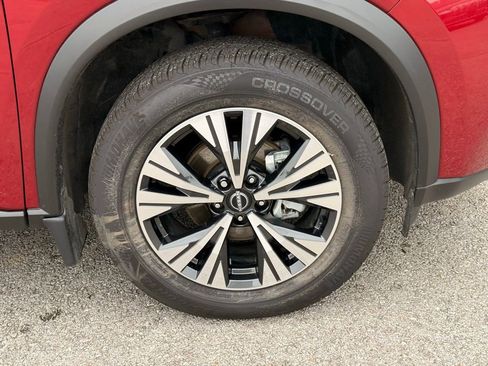 Used 2023 Nissan Rogue SV FWD image 44