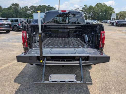 Used 2026 Ford F150 XLT AWD/4WD image 13