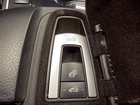 Used 2014 Mercedes-Benz E 350 Cabriolet image 18