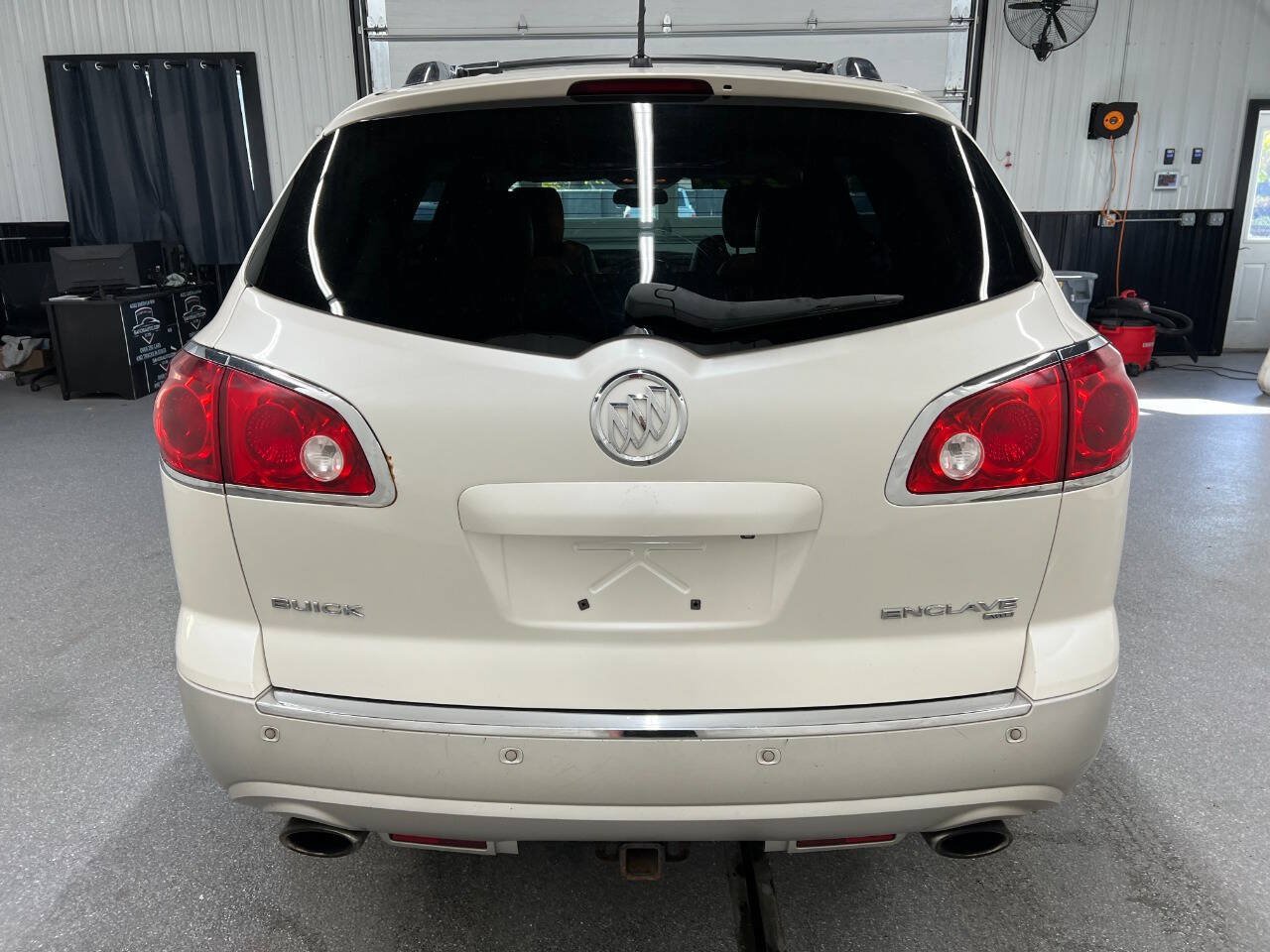 Used 2012 Buick Enclave Premium AWD/4WD image 5