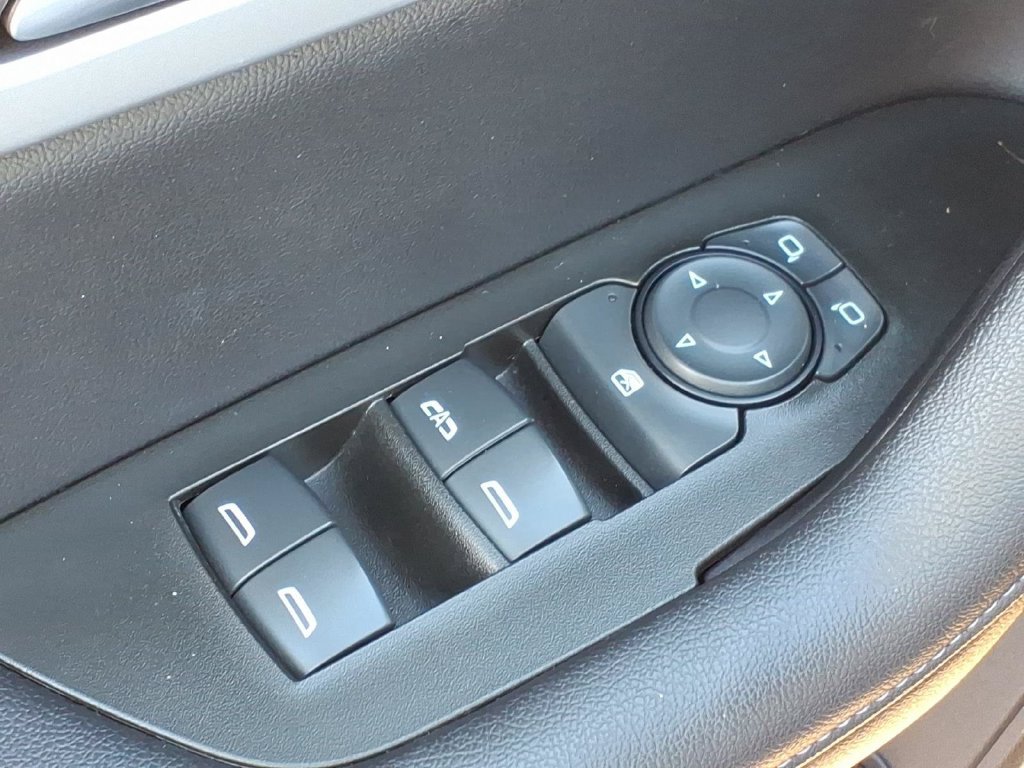 Used 2022 Chevrolet Blazer LT FWD image 14