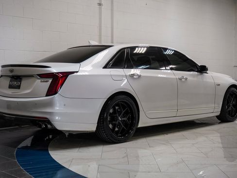 Used 2020 Cadillac CT6 V image 36