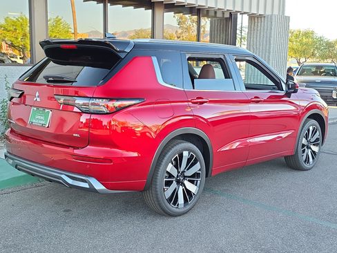 New 2026 Mitsubishi Outlander SEL image 7