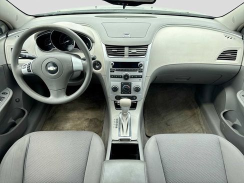 Used 2009 Chevrolet Malibu LS FWD image 14
